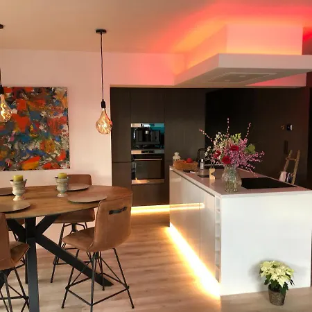 Luxueus Nieuw Zonnig Hoekappartement Seaview Heldenplein - Ruime Garagebox - 2 Fietsen *