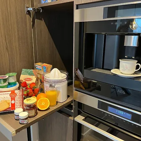 Luxueus Nieuw Zonnig Hoekappartement Seaview Heldenplein - Ruime Garagebox - 2 Fietsen Appartement