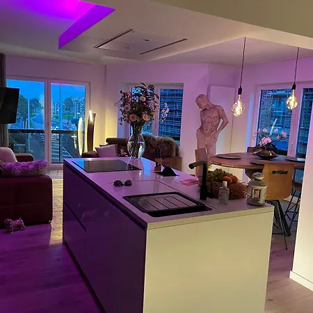 Luxueus Nieuw Zonnig Hoekappartement Seaview Heldenplein - Ruime Garagebox - 2 Fietsen * Knokke-Heist