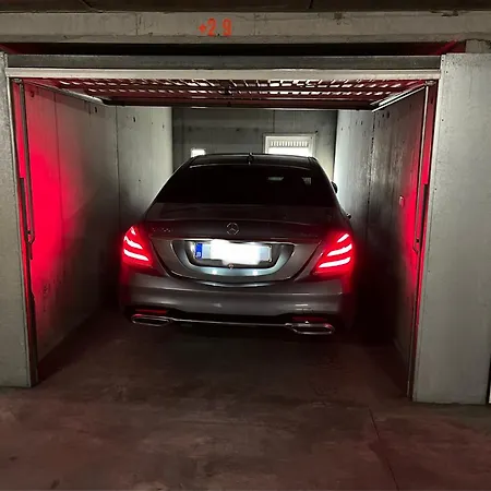 Appartement Luxueus Nieuw Zonnig Hoekappartement Seaview Heldenplein - Ruime Garagebox - 2 Fietsen Knokke-Heist