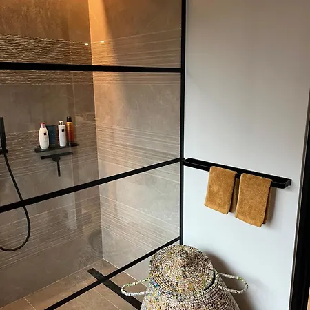 Luxueus Nieuw Zonnig Hoekappartement Seaview Heldenplein - Ruime Garagebox - 2 Fietsen *